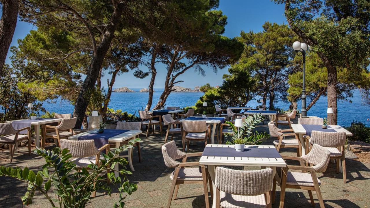 Royal Ariston Hotel Dubrovnik Bagian luar foto Restaurant